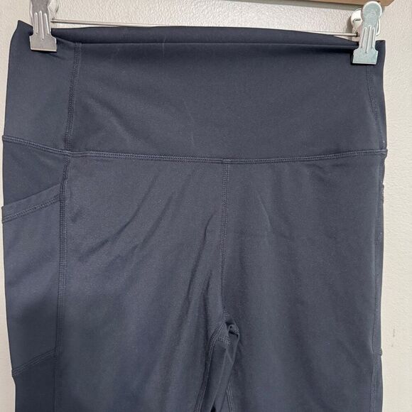 ZYIA ACTIVE Black Pocket Cropped Leggings - Picture 3 of 6